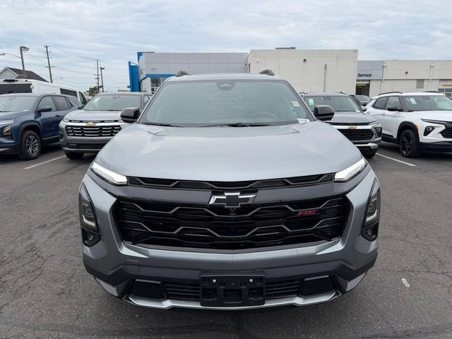 New 2026 Chevrolet Equinox RS w/ Convenience Package III AWD/4WD image 2