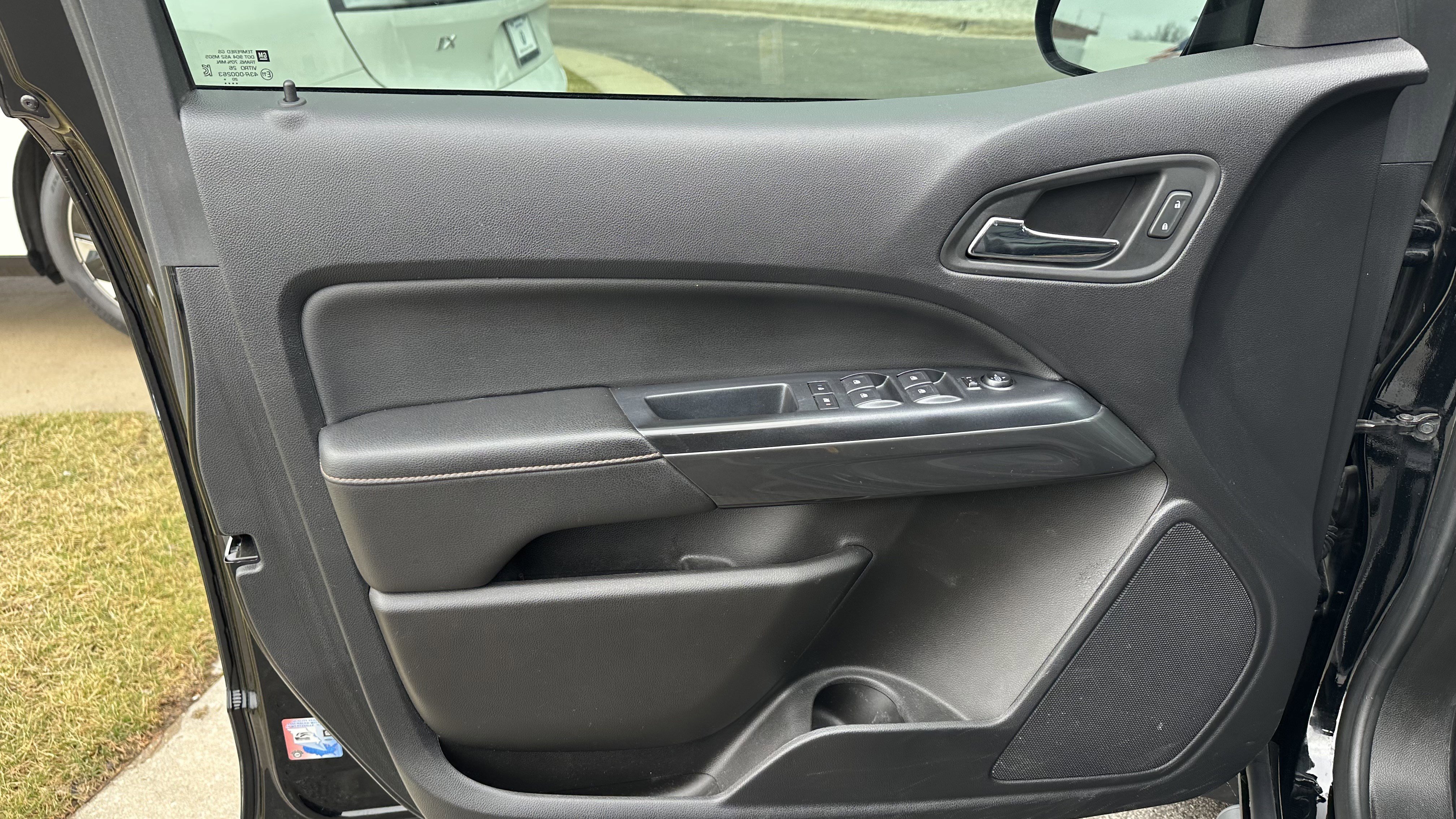 Used 2021 GMC Canyon AT4 w/ Driver Alert Package image 16