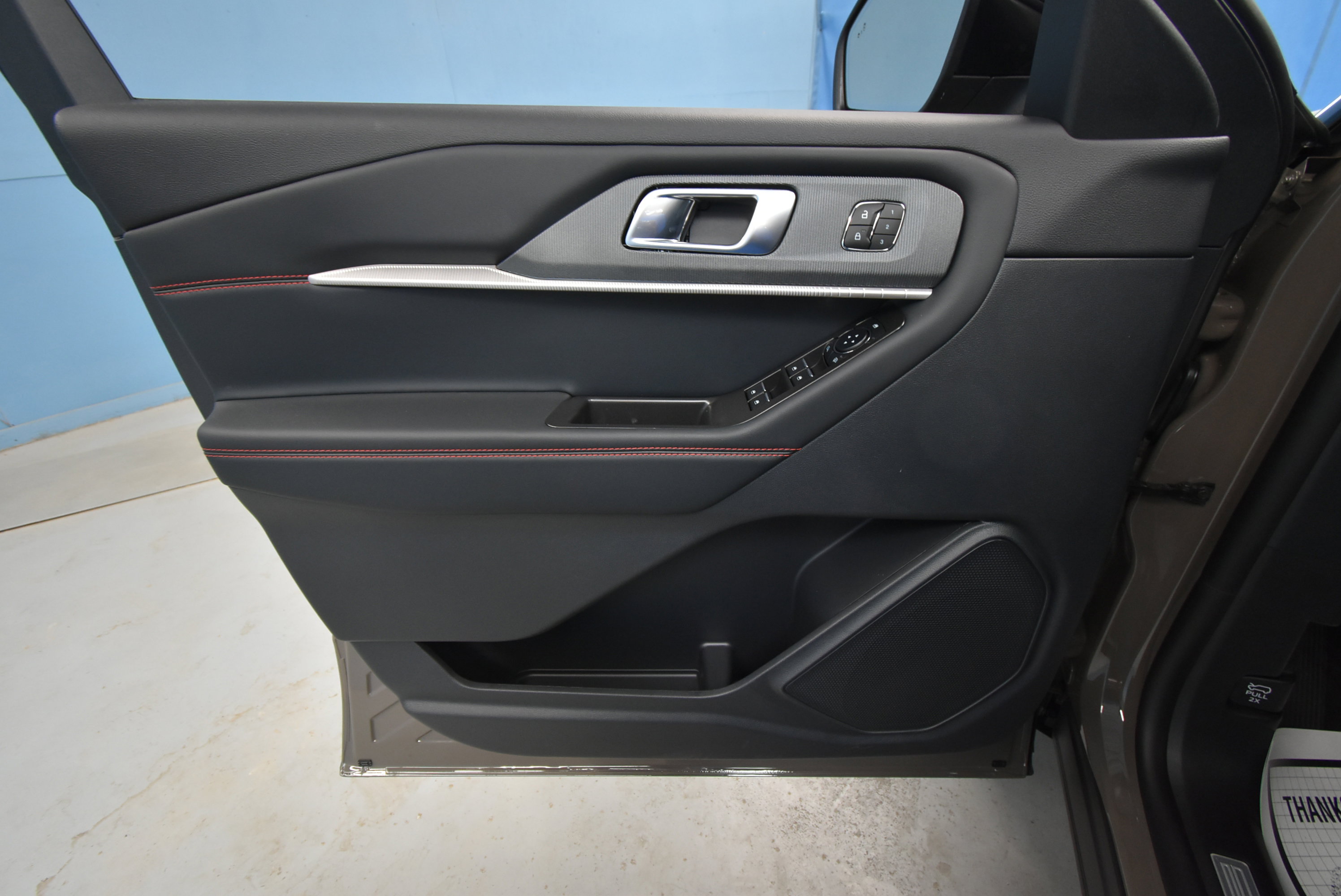New 2026 Ford Explorer ST-Line image 3