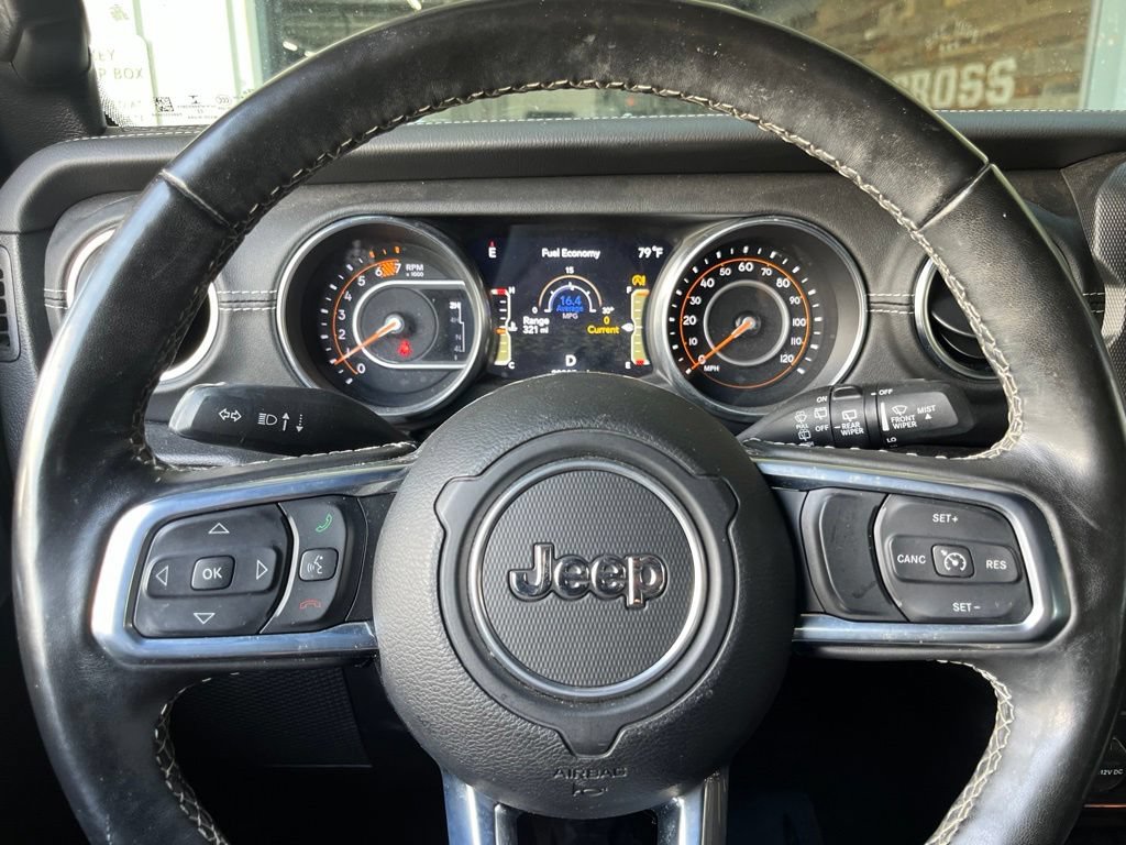 Used 2022 Jeep Wrangler Unlimited Sahara w/ LED Lighting Group AWD/4WD image 19