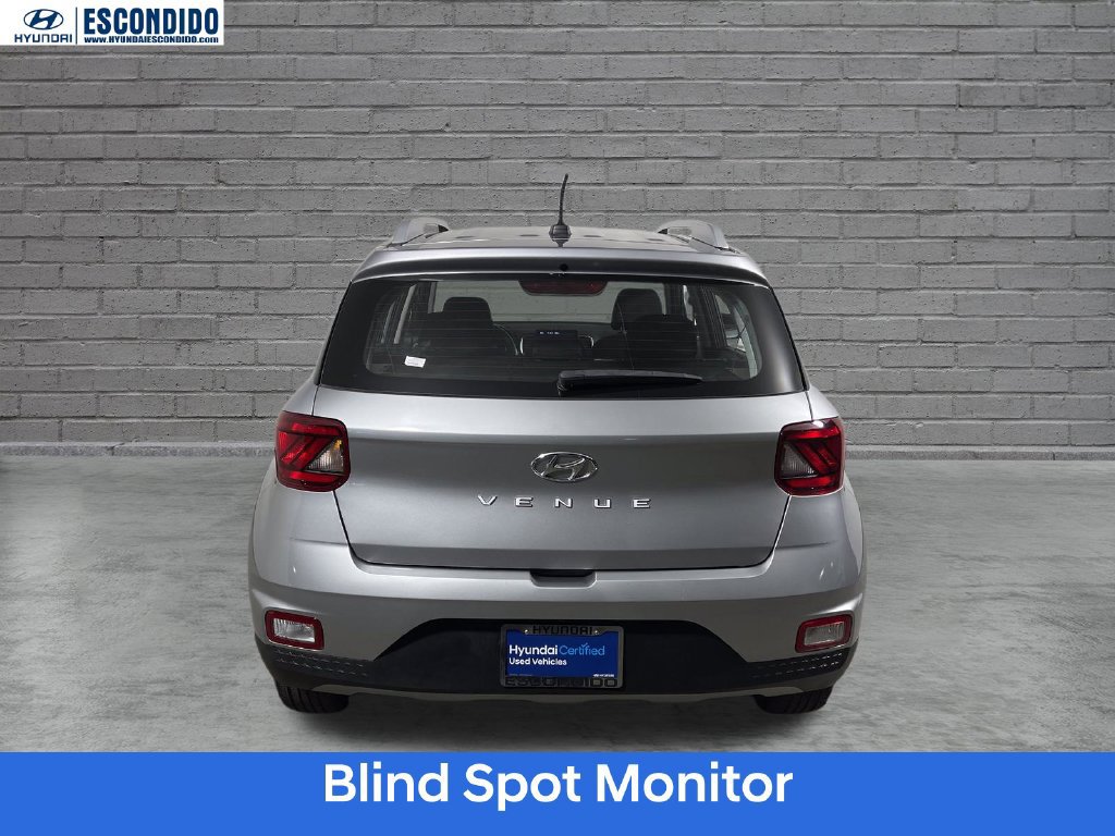 Certified 2025 Hyundai Venue SEL FWD image 5
