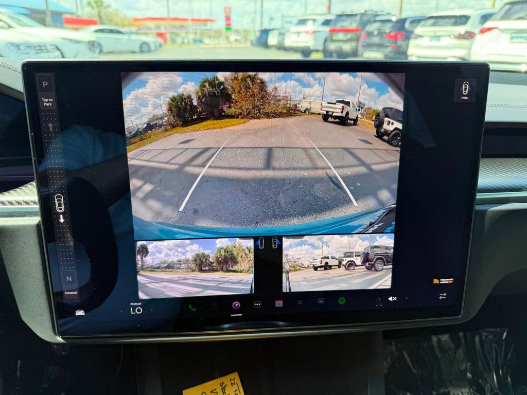 Used 2022 Tesla Model S Plaid image 16