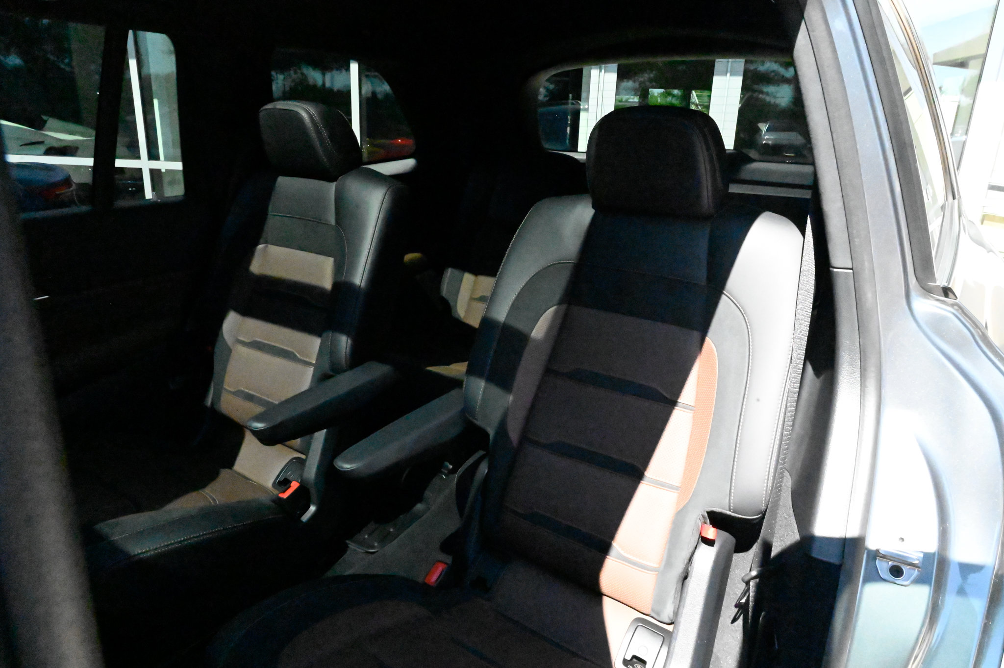 Used 2024 Mercedes-Benz GLS 63 AMG 4MATIC image 36