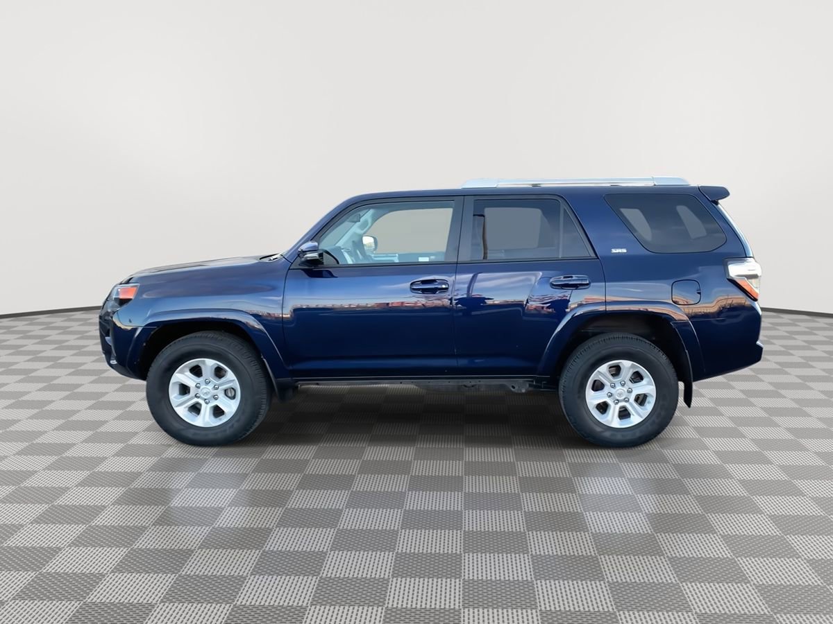 Used 2016 Toyota 4Runner SR5 Premium AWD/4WD image 4