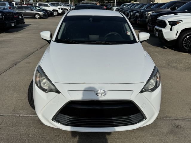 Used 2016 Scion iA FWD image 2