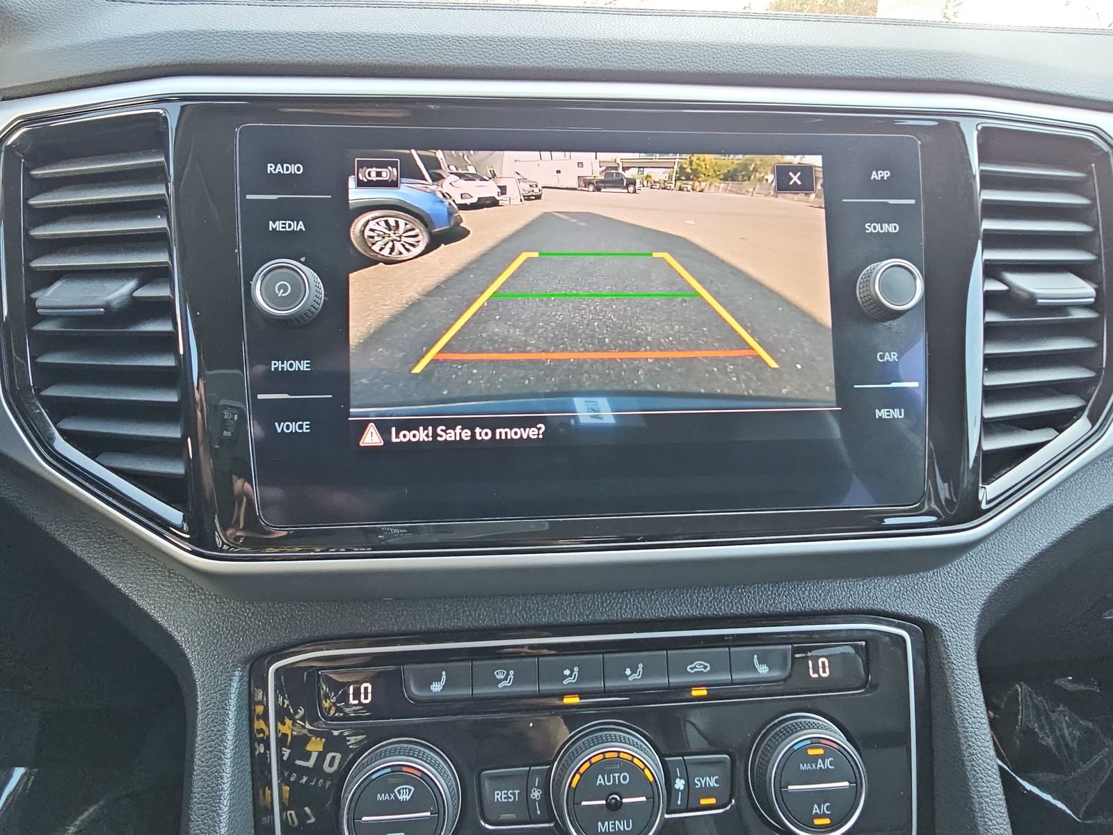 Used 2022 Volkswagen Atlas SE FWD image 24