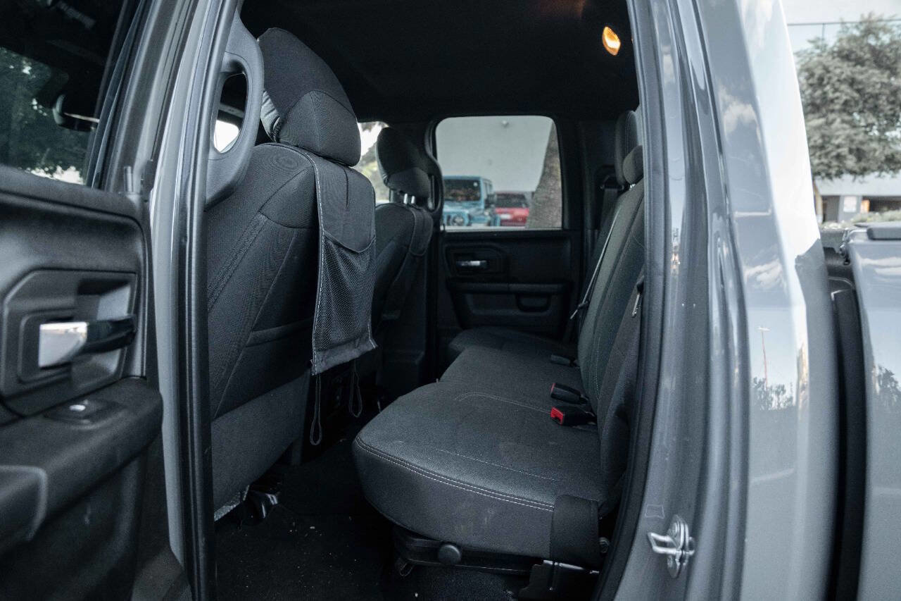 Used 2022 RAM 1500 Classic Warlock w/ Ceramic Gray Warlock Package image 15