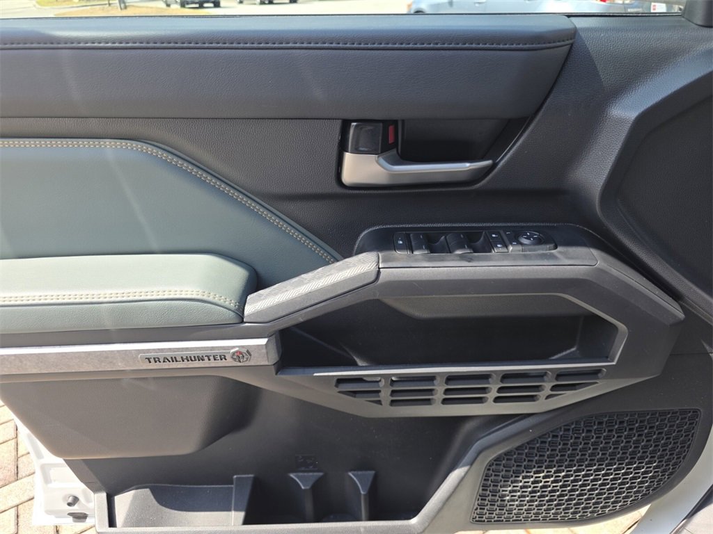 Certified 2025 Toyota Tacoma Trailhunter image 26