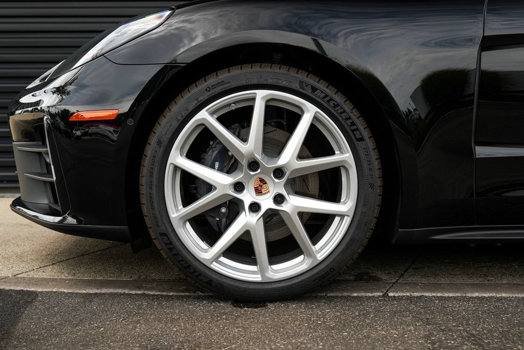 New 2026 Porsche Panamera 4 AWD/4WD image 11