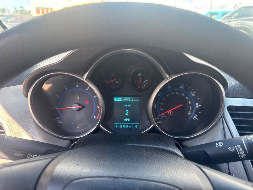 Used 2016 Chevrolet Cruze LS FWD image 12