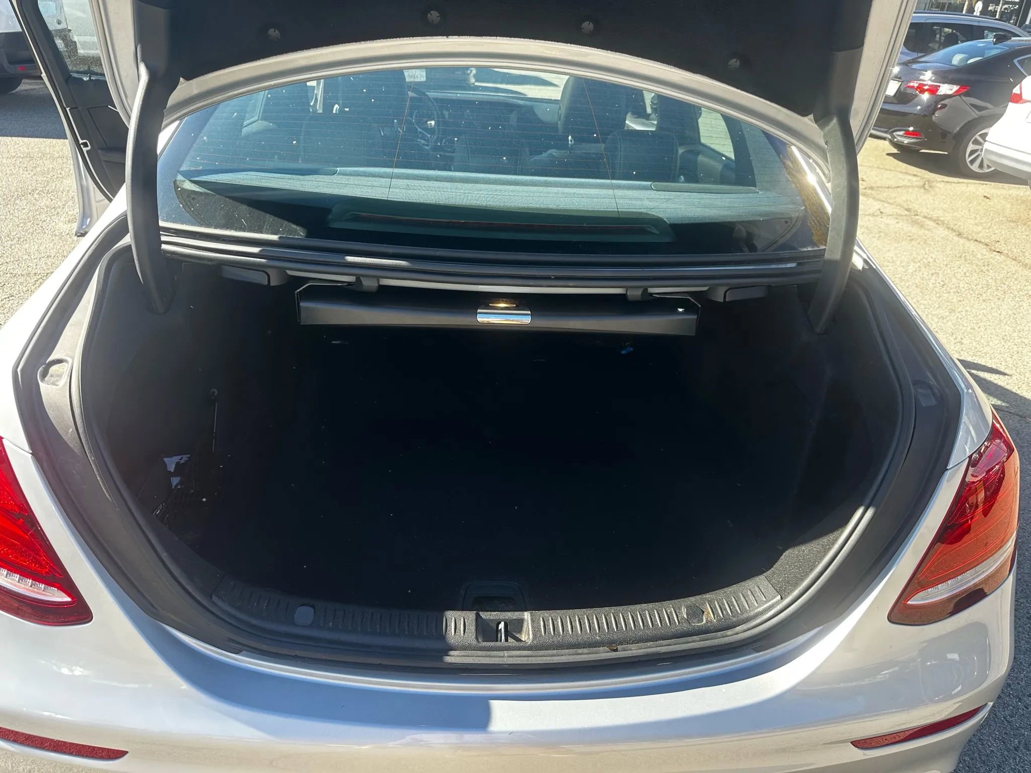 Used 2019 Mercedes-Benz E 300 image 37