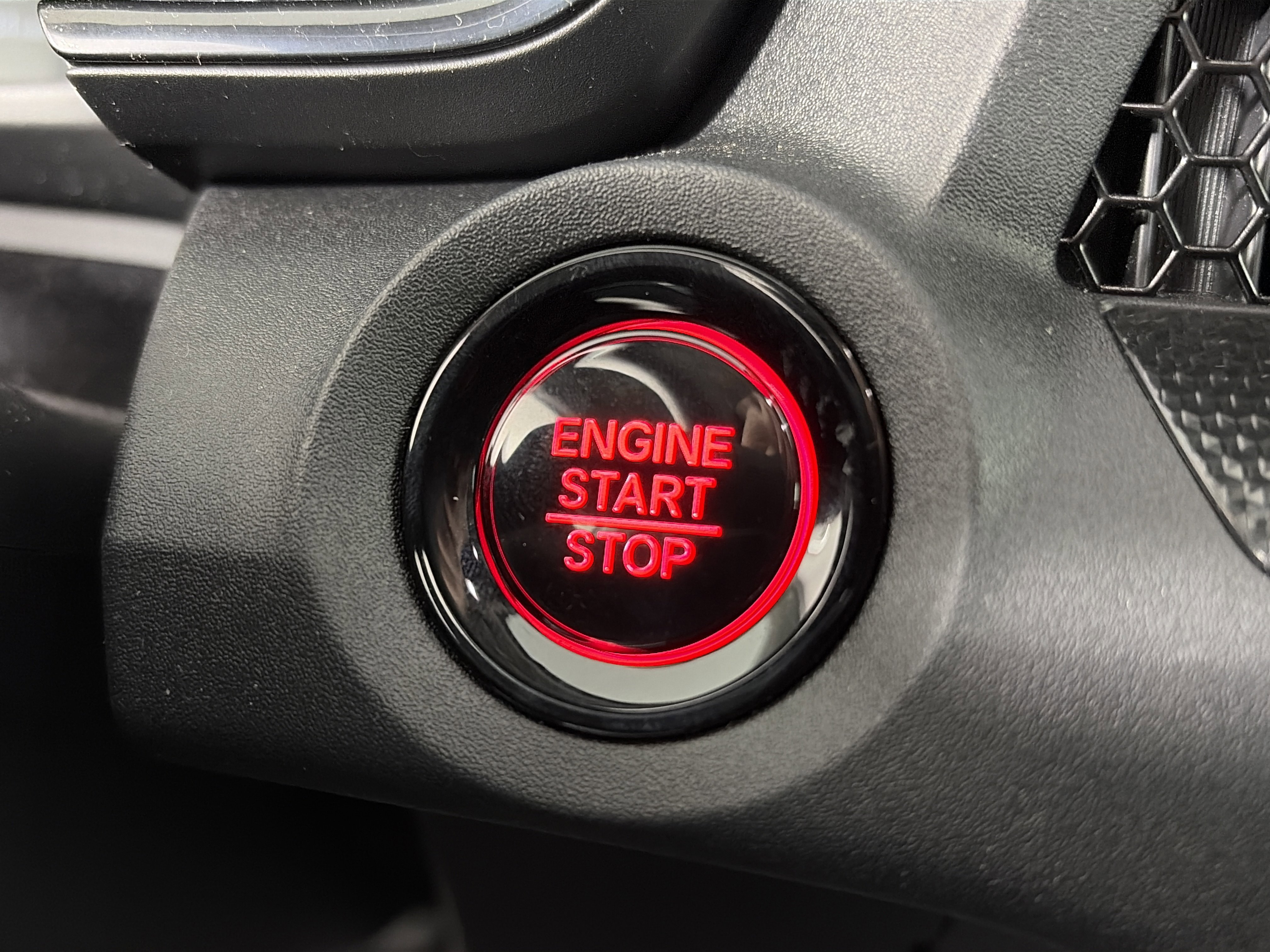 Used 2025 Honda CR-V LX image 29