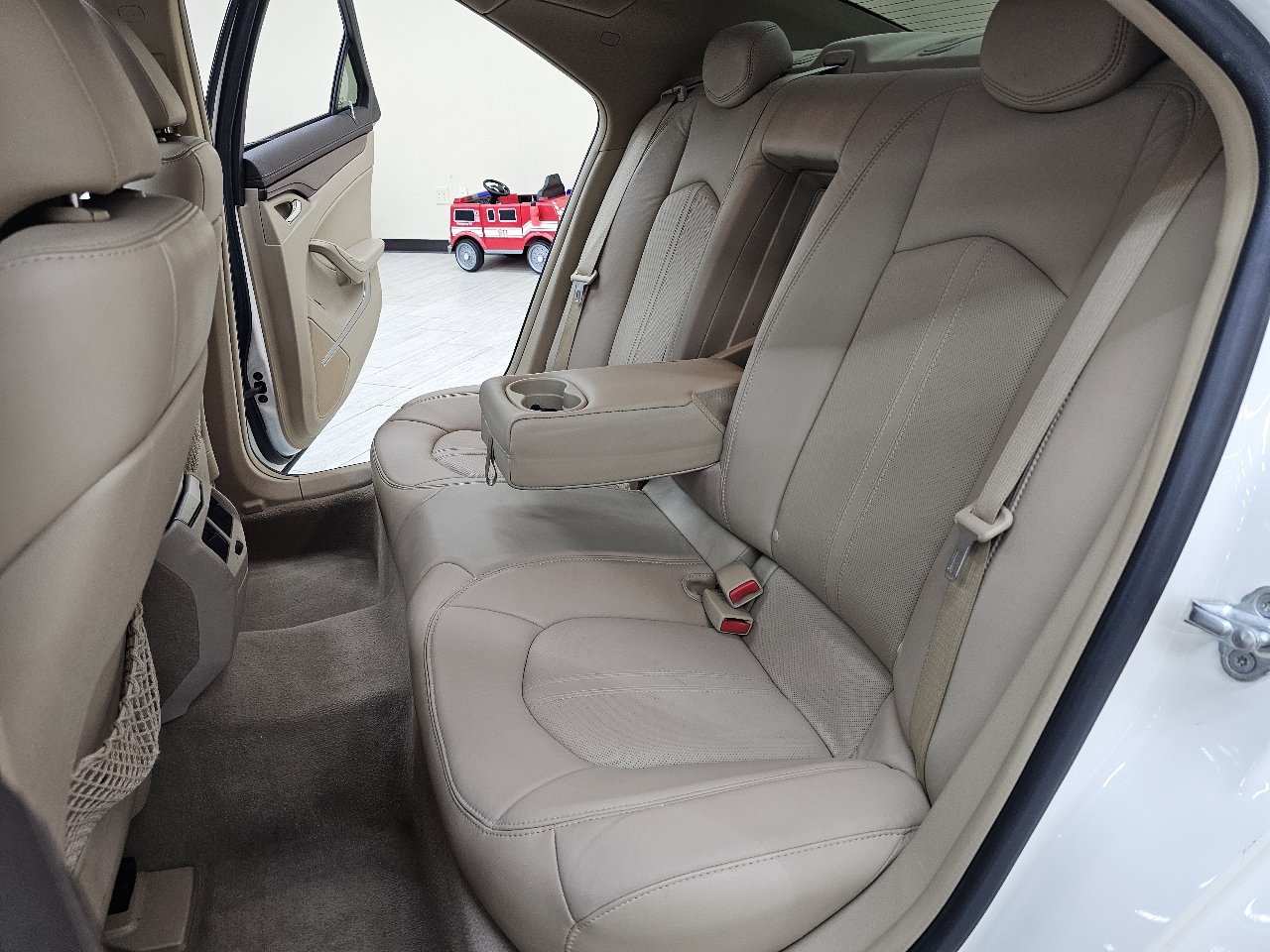 Used 2010 Cadillac CTS Luxury image 22