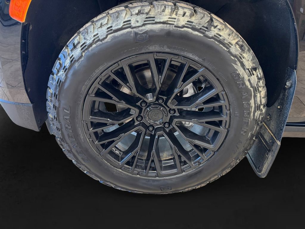 Used 2022 Chevrolet Tahoe High Country image 9