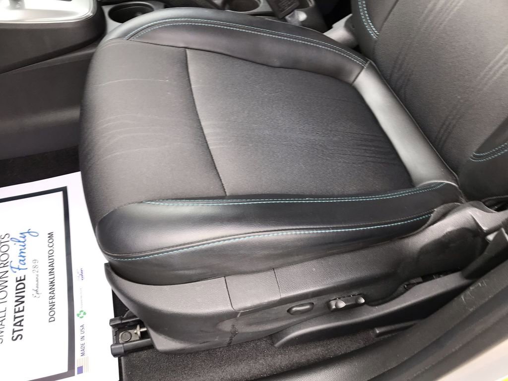 Used 2016 Chevrolet Trax LT w/ LT Convenience Package FWD image 12