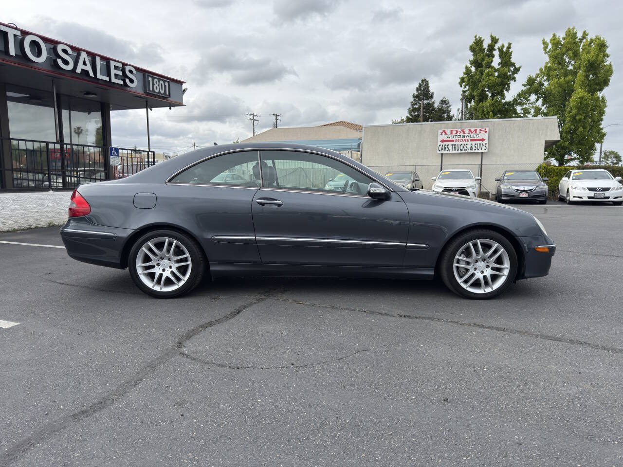 Used 2008 Mercedes-Benz CLK 350 Coupe image 2