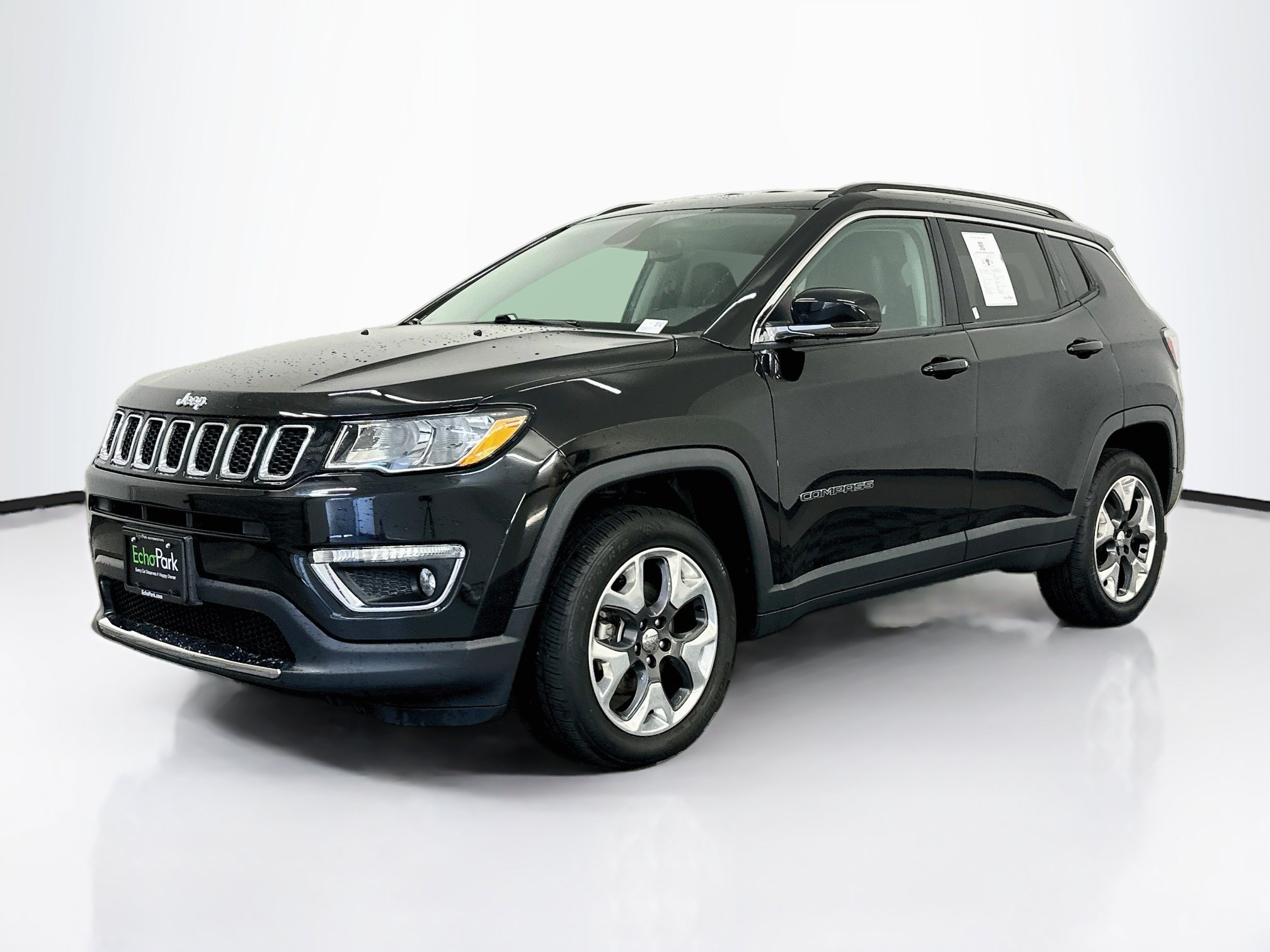 Used 2019 Jeep Compass Limited AWD/4WD image 3