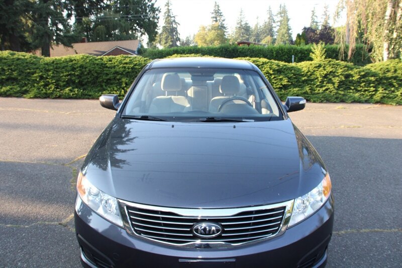 Used 2010 Kia Optima LX FWD image 9