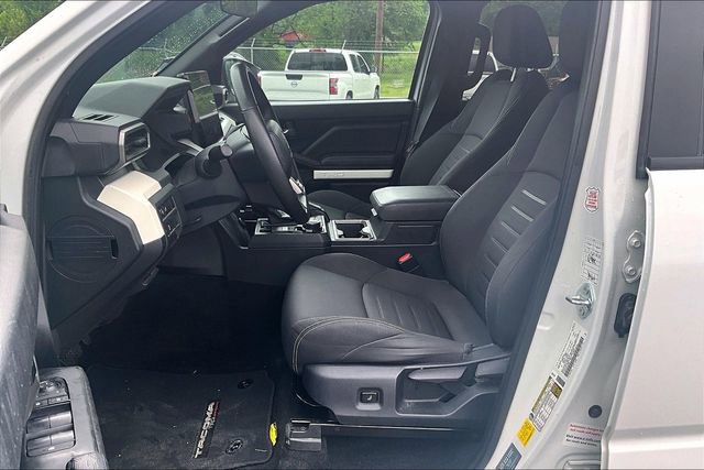 Used 2024 Toyota Tacoma TRD Off-Road AWD/4WD image 9