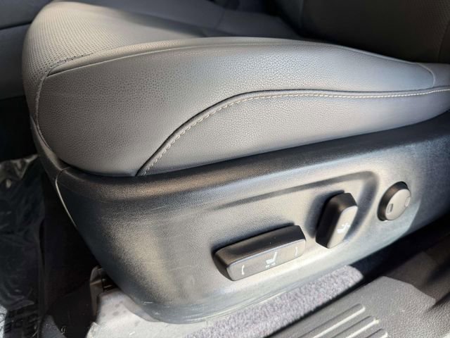 Certified 2020 Lexus GX 460 Premium w/ Premium Package image 17