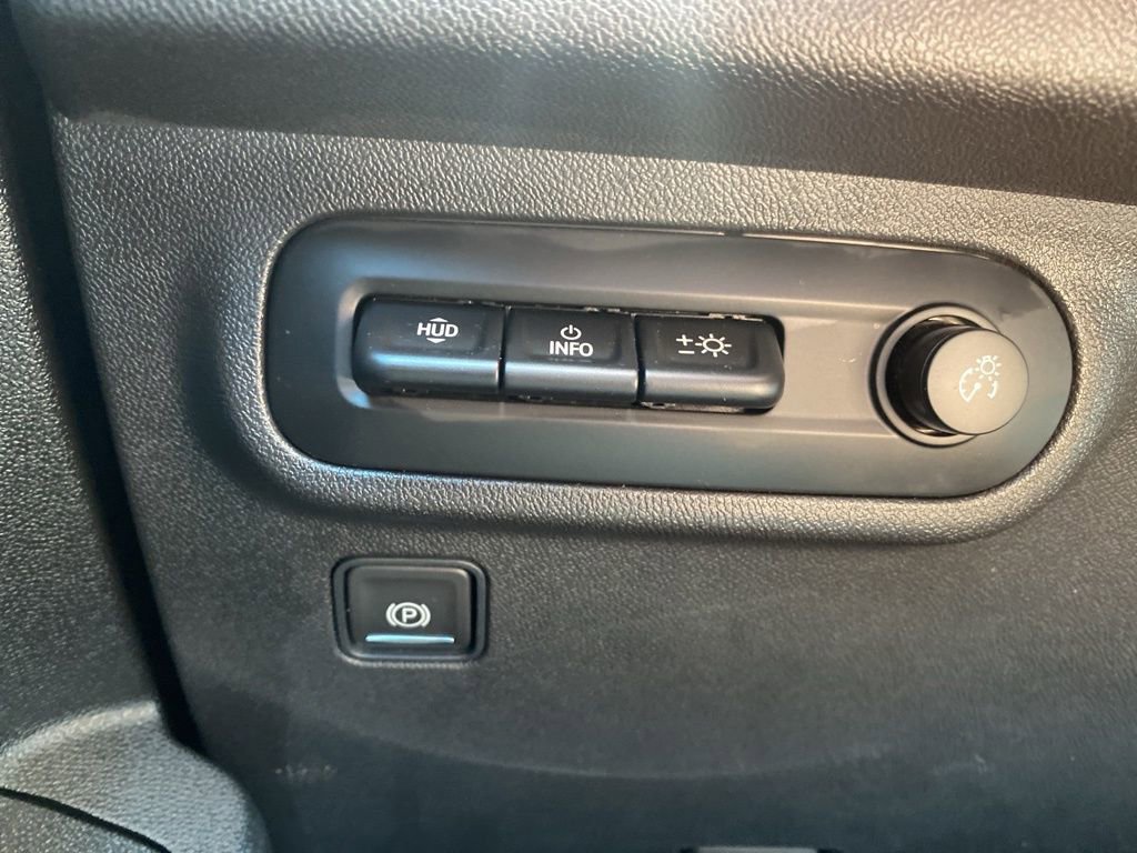 Used 2023 GMC Terrain Denali image 23