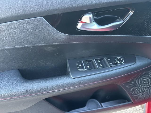 Used 2023 Kia Forte GT image 12