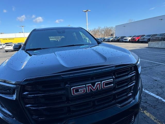 Used 2024 GMC Acadia Elevation w/ Black Edition image 3