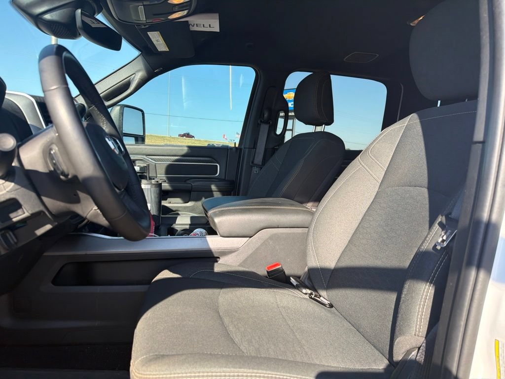Used 2025 RAM 3500 Big Horn AWD/4WD image 8