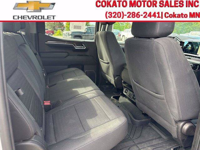 Used 2023 Chevrolet Silverado 1500 LT w/ Z71 Off-Road Package AWD/4WD image 12