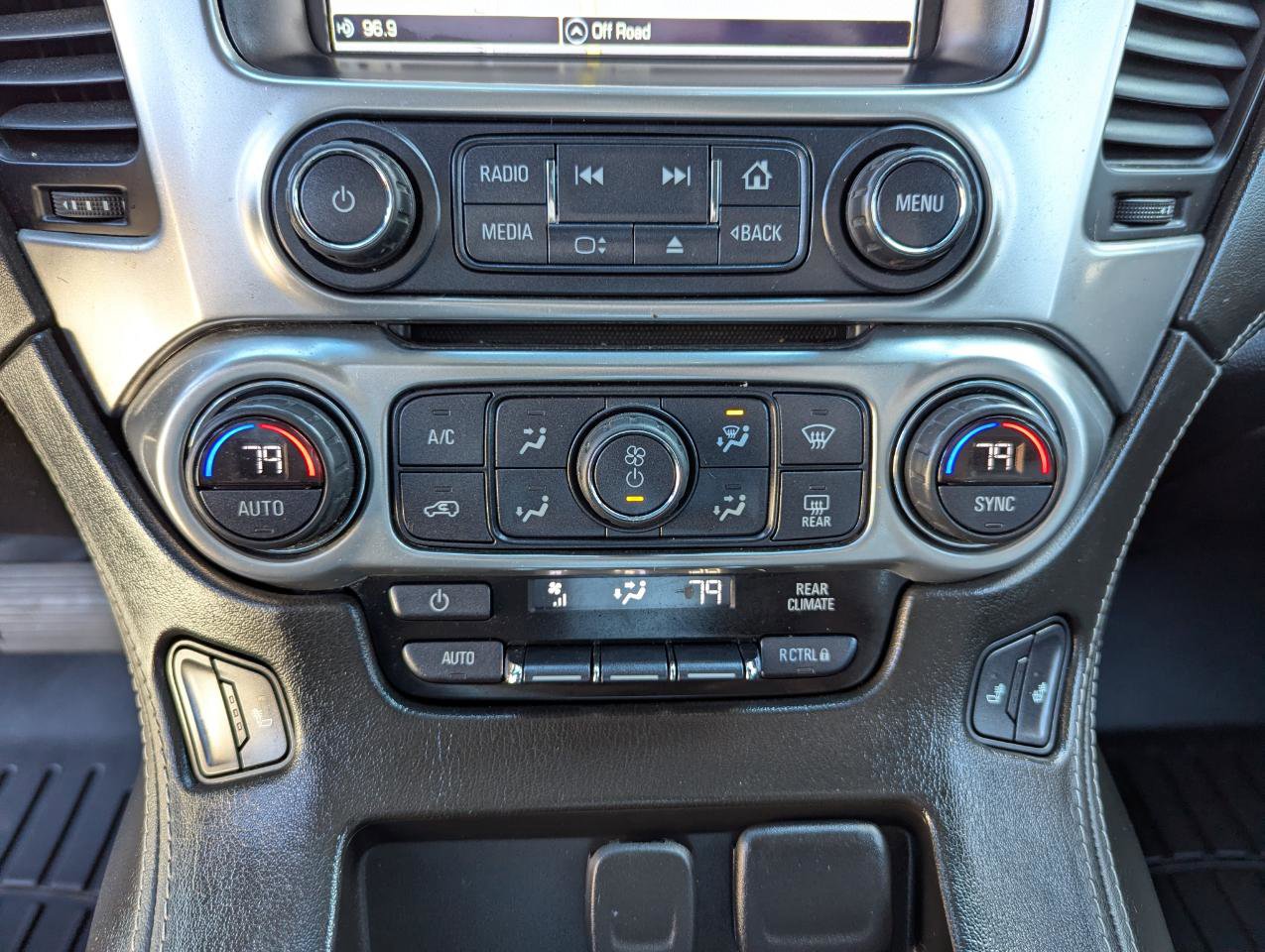 Used 2019 Chevrolet Tahoe LT AWD/4WD image 25