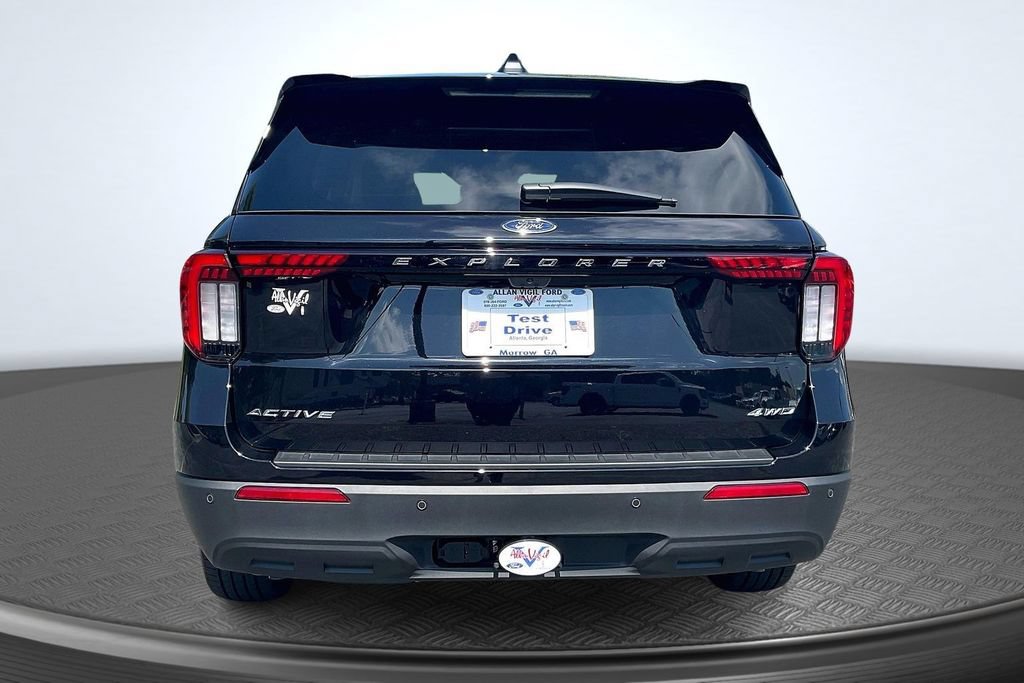 Used 2026 Ford Explorer Active AWD/4WD image 6