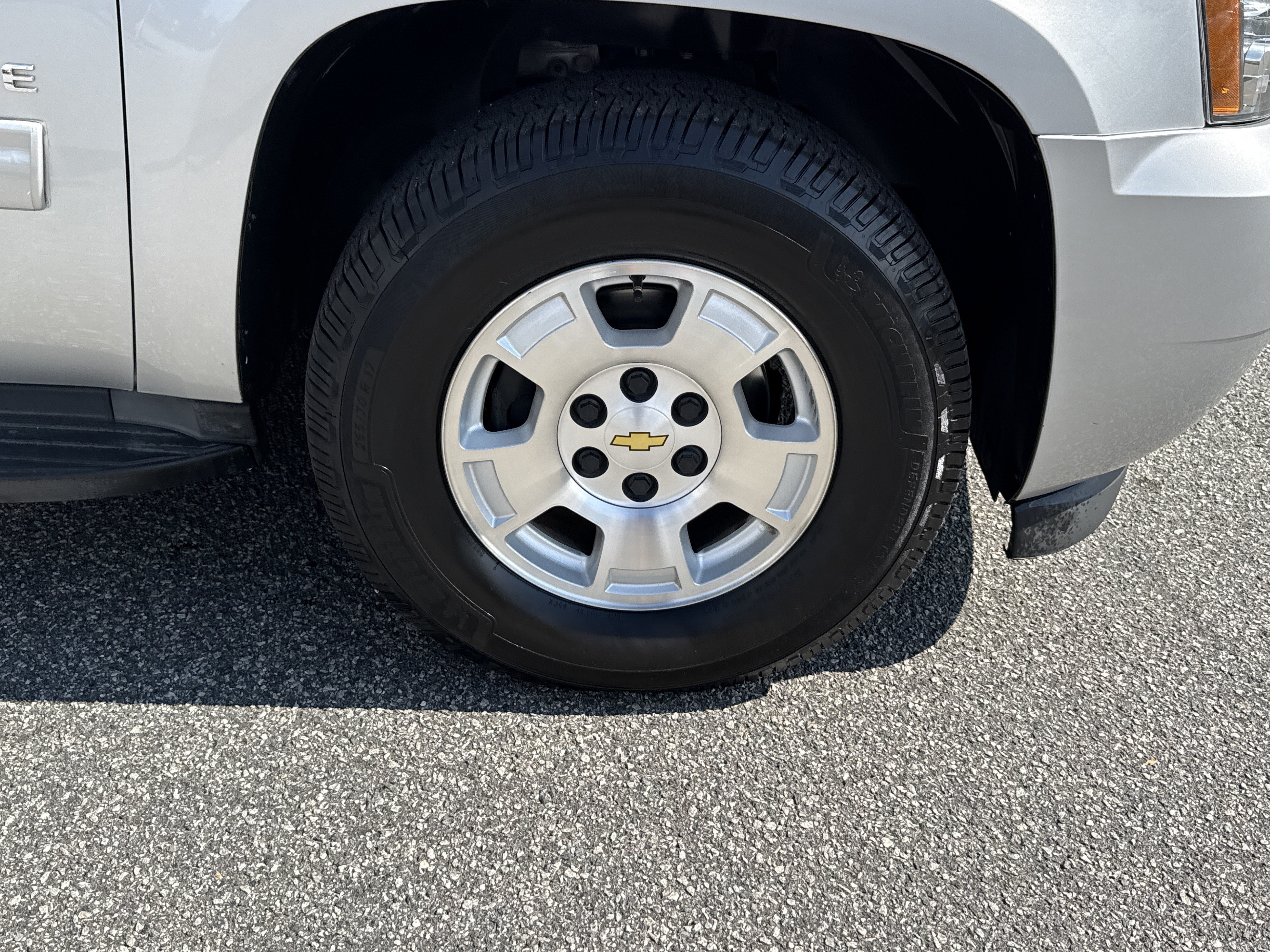 Used 2013 Chevrolet Tahoe LT w/ Luxury Package RWD image 13
