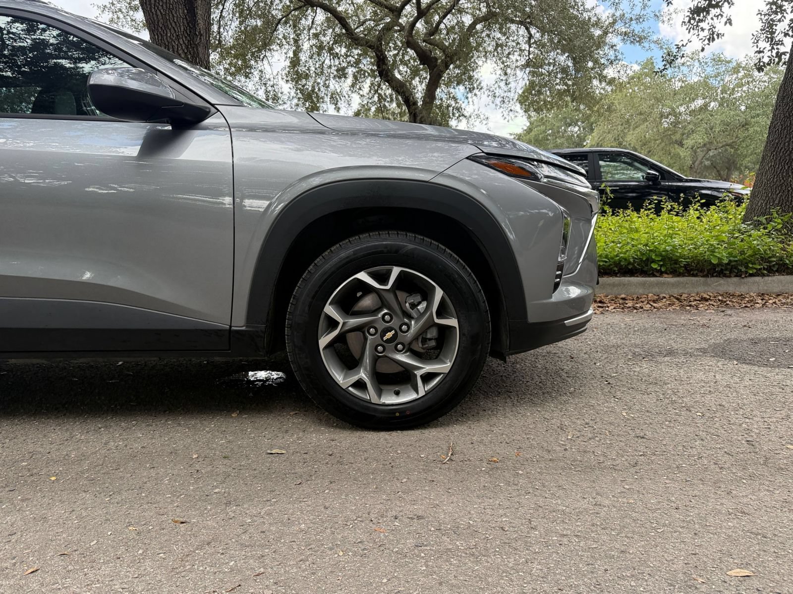 Used 2025 Chevrolet Trax LT FWD image 26