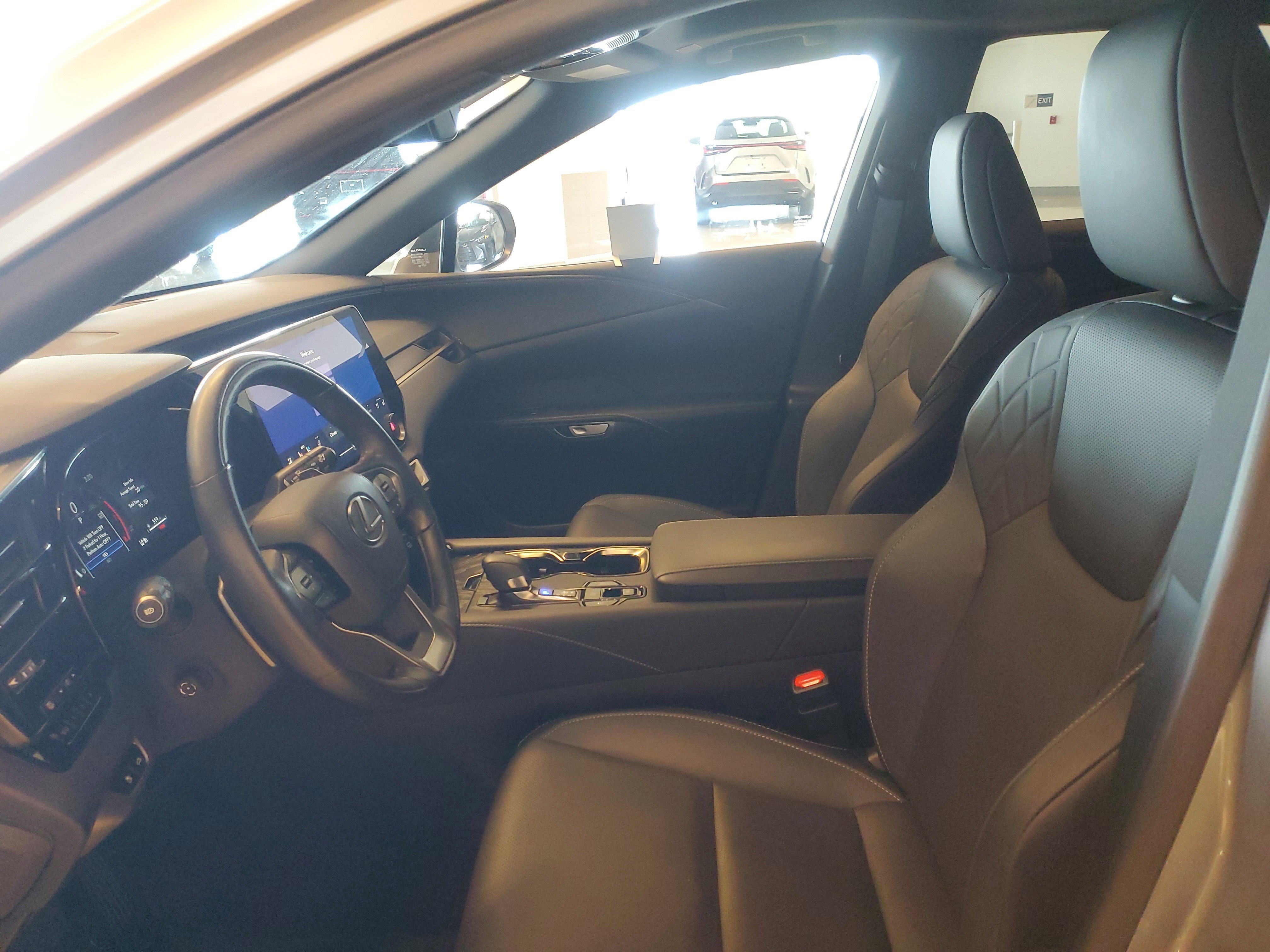 Used 2025 Lexus RX 350 Premium image 19