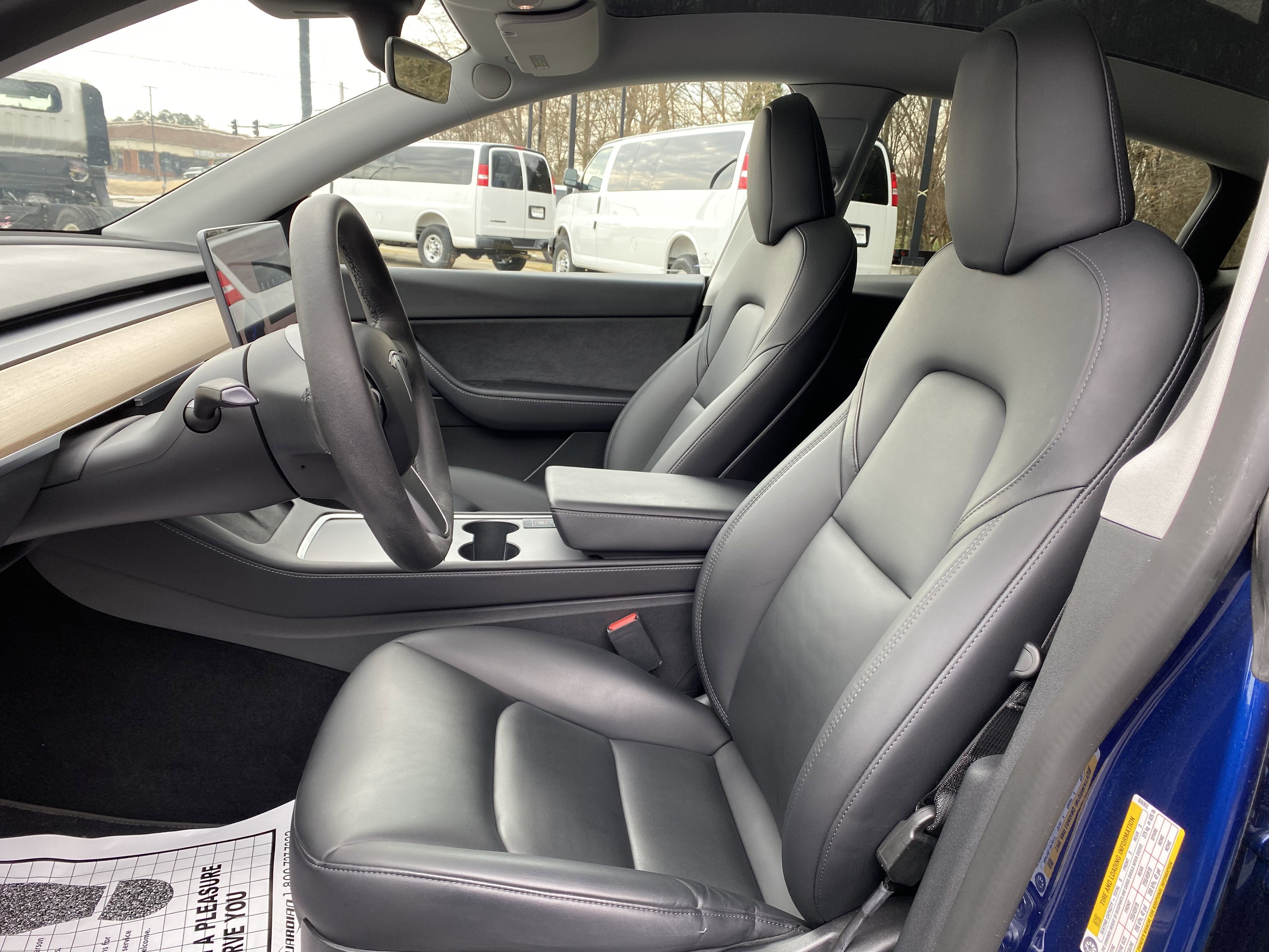 Used 2022 Tesla Model Y Long Range image 16