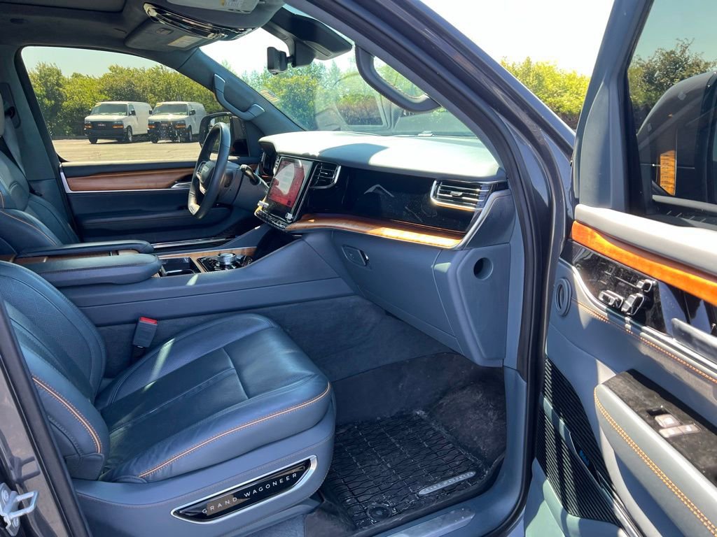 Used 2022 Jeep Grand Wagoneer Series II w/ Convenience Group III AWD/4WD image 10