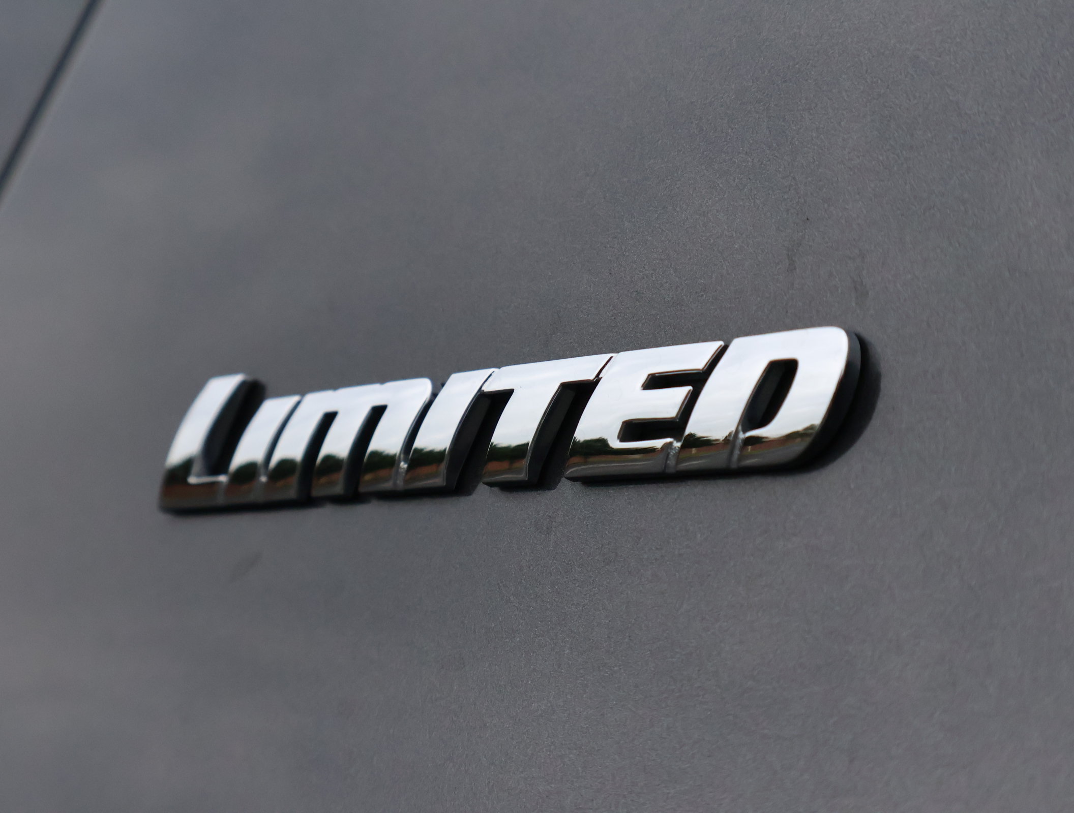 Used 2022 Toyota 4Runner Limited AWD/4WD image 6