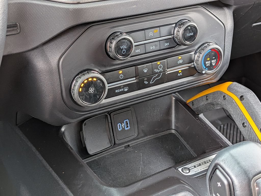 Used 2024 Ford Bronco Badlands AWD/4WD image 19