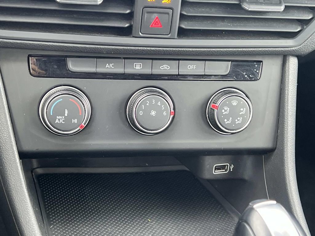 Used 2019 Volkswagen Jetta SE image 20