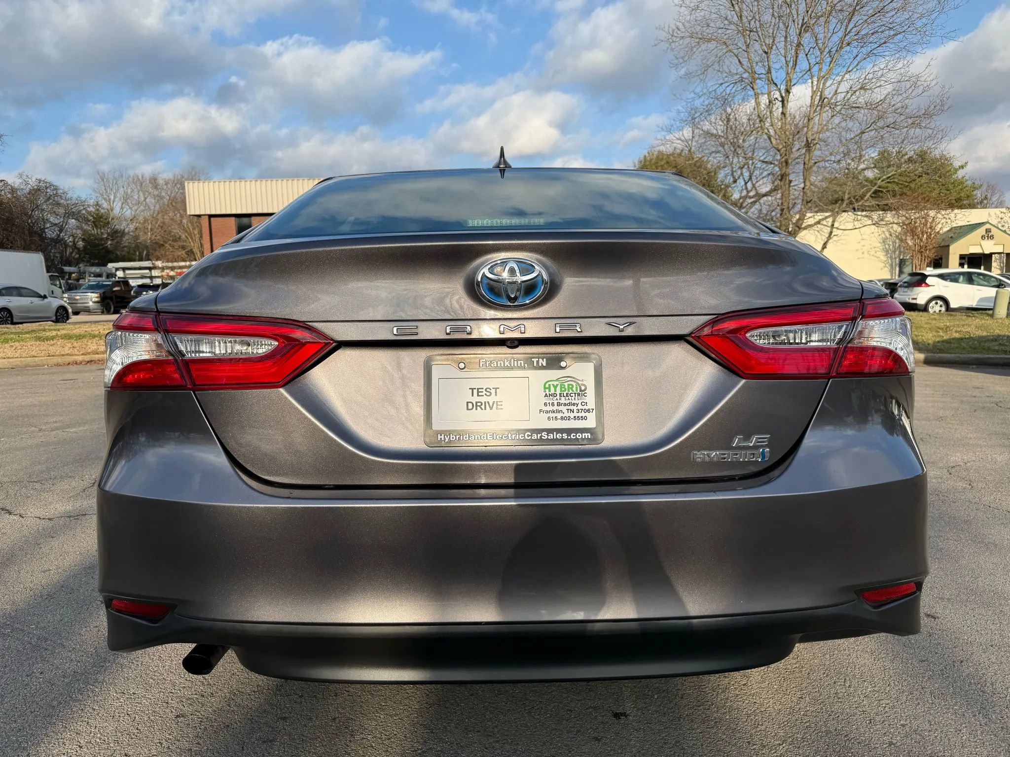 Used 2020 Toyota Camry LE image 10