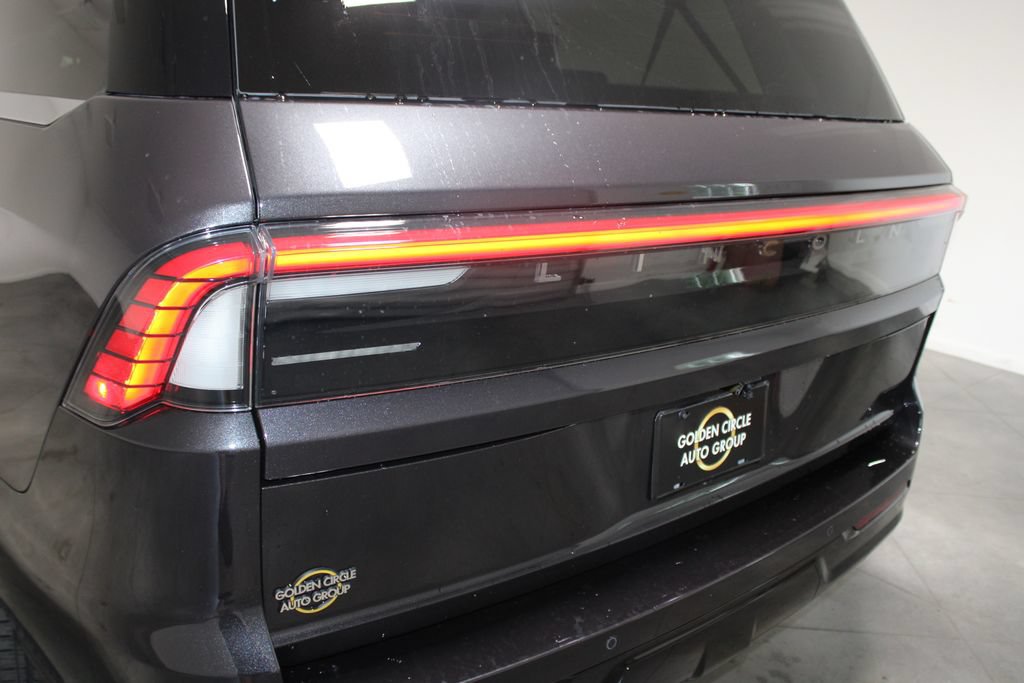 New 2027 Lincoln Navigator L Premier RWD image 59