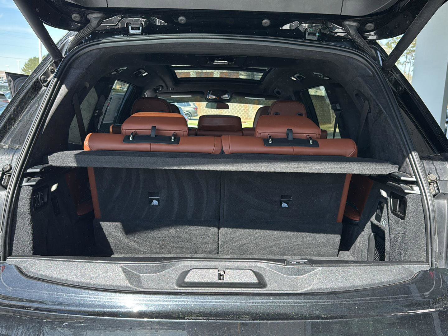 Certified 2024 BMW X7 xDrive40i w/ Executive Package image 29