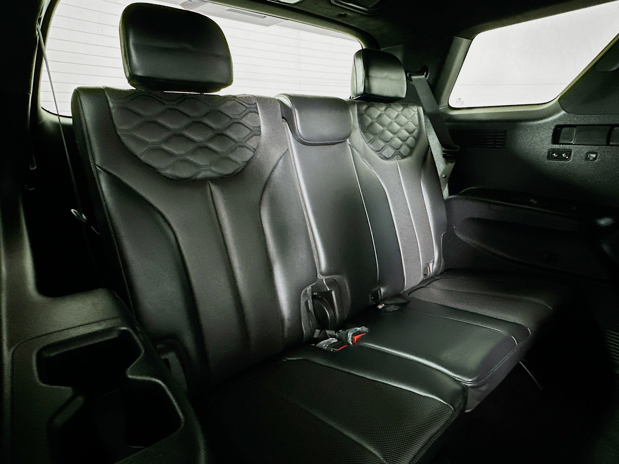 Used 2020 Hyundai Palisade Limited image 27