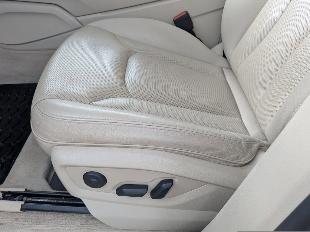 Used 2018 Audi Q7 3.0T Prestige w/ Prestige Package AWD/4WD image 22