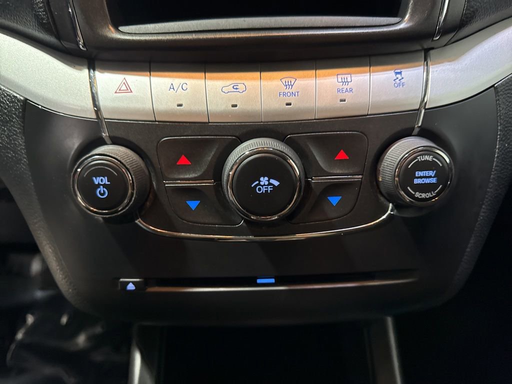 Used 2016 Dodge Journey SE w/ Flexible Seating Group FWD image 19