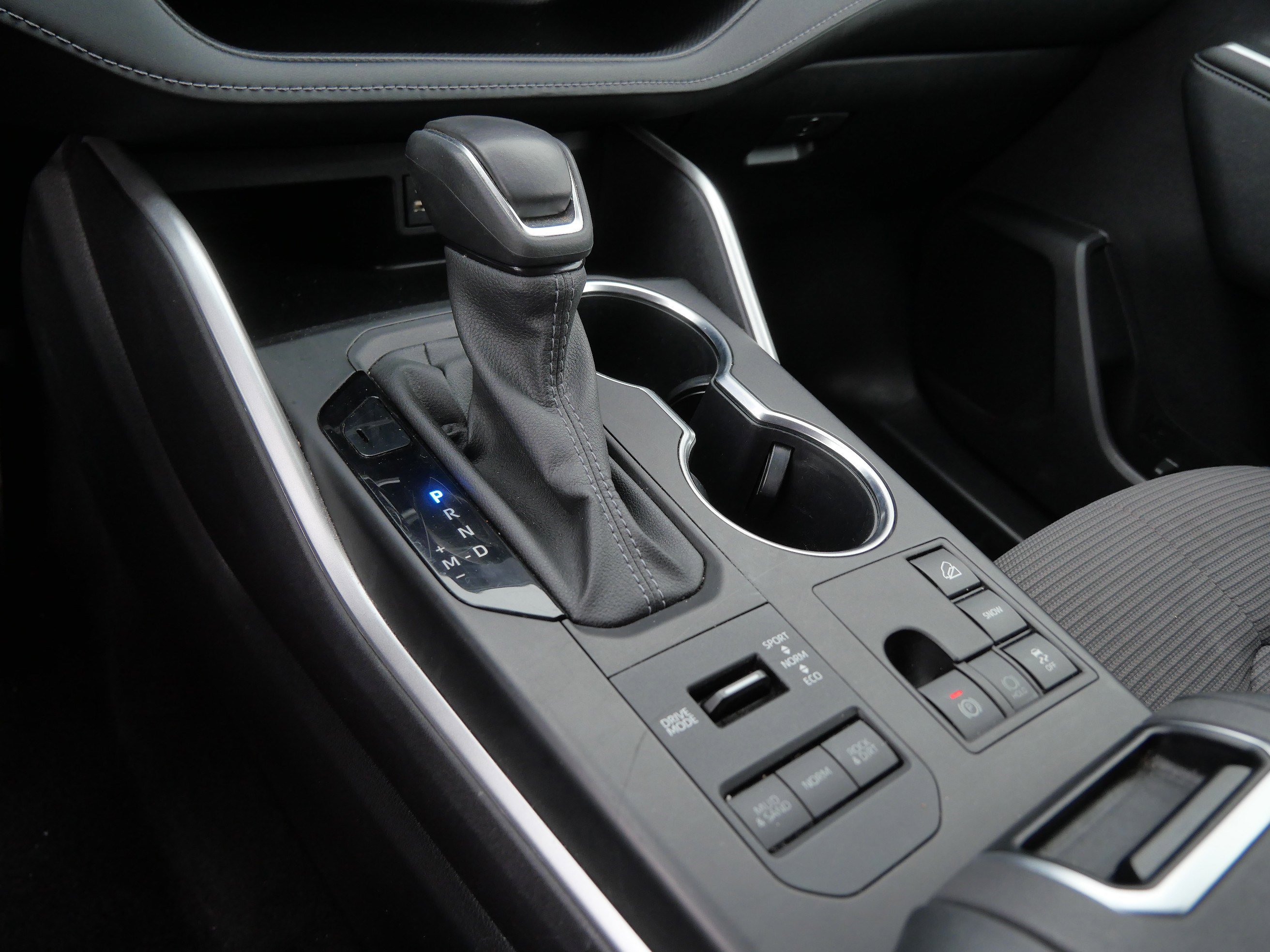 Certified 2024 Toyota Highlander LE image 25