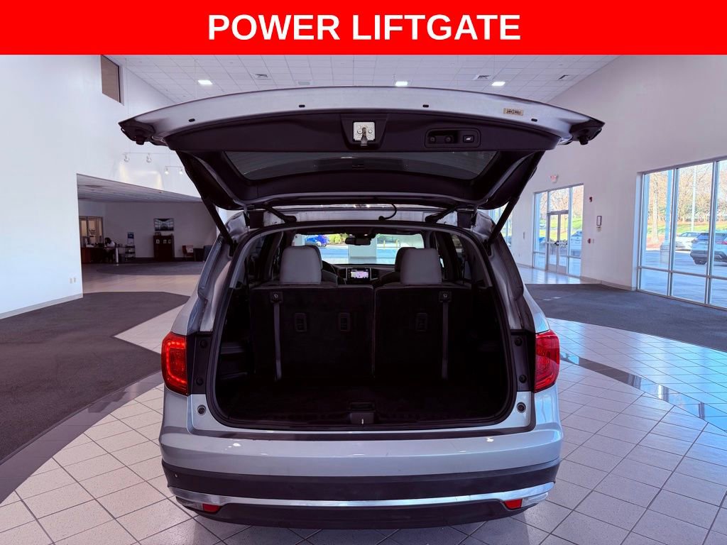 Used 2017 Honda Pilot Elite image 7