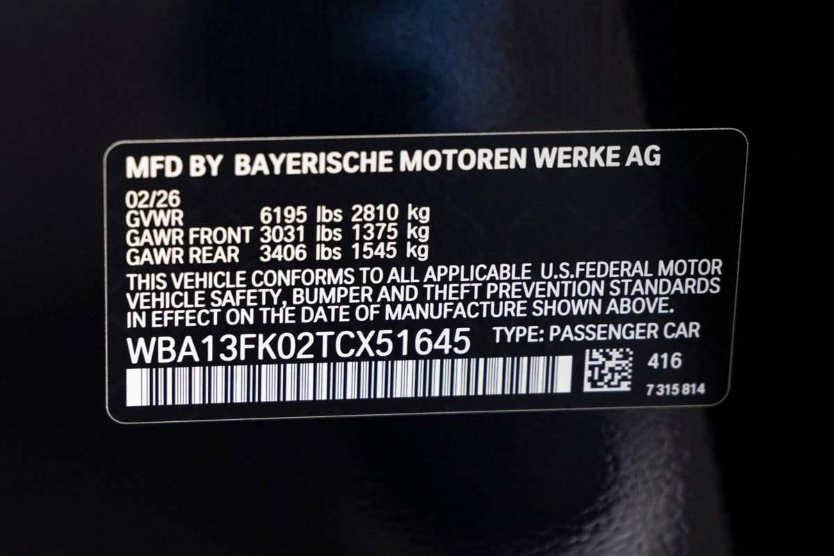 New 2026 BMW 550e xDrive w/ Premium Package AWD/4WD image 37