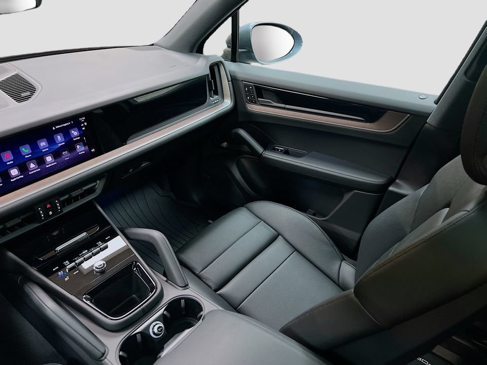 New 2026 Porsche Cayenne AWD/4WD image 26