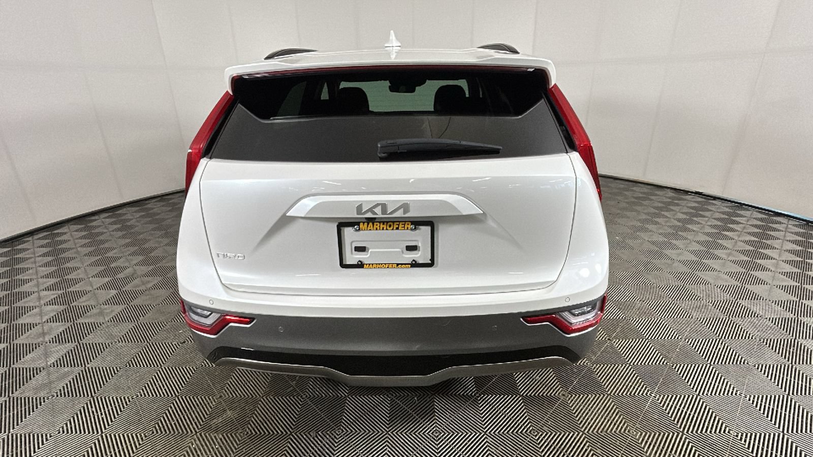 Used 2024 Kia Niro Wave w/ Wave Preserve Package FWD video 4